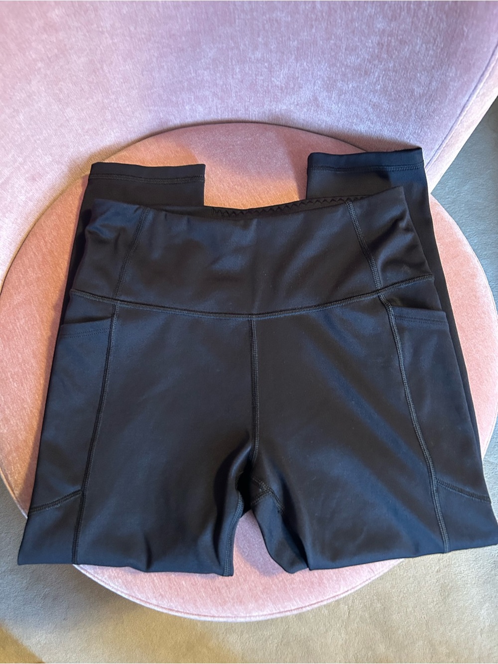 Victoria’s Secret Capri Leggings